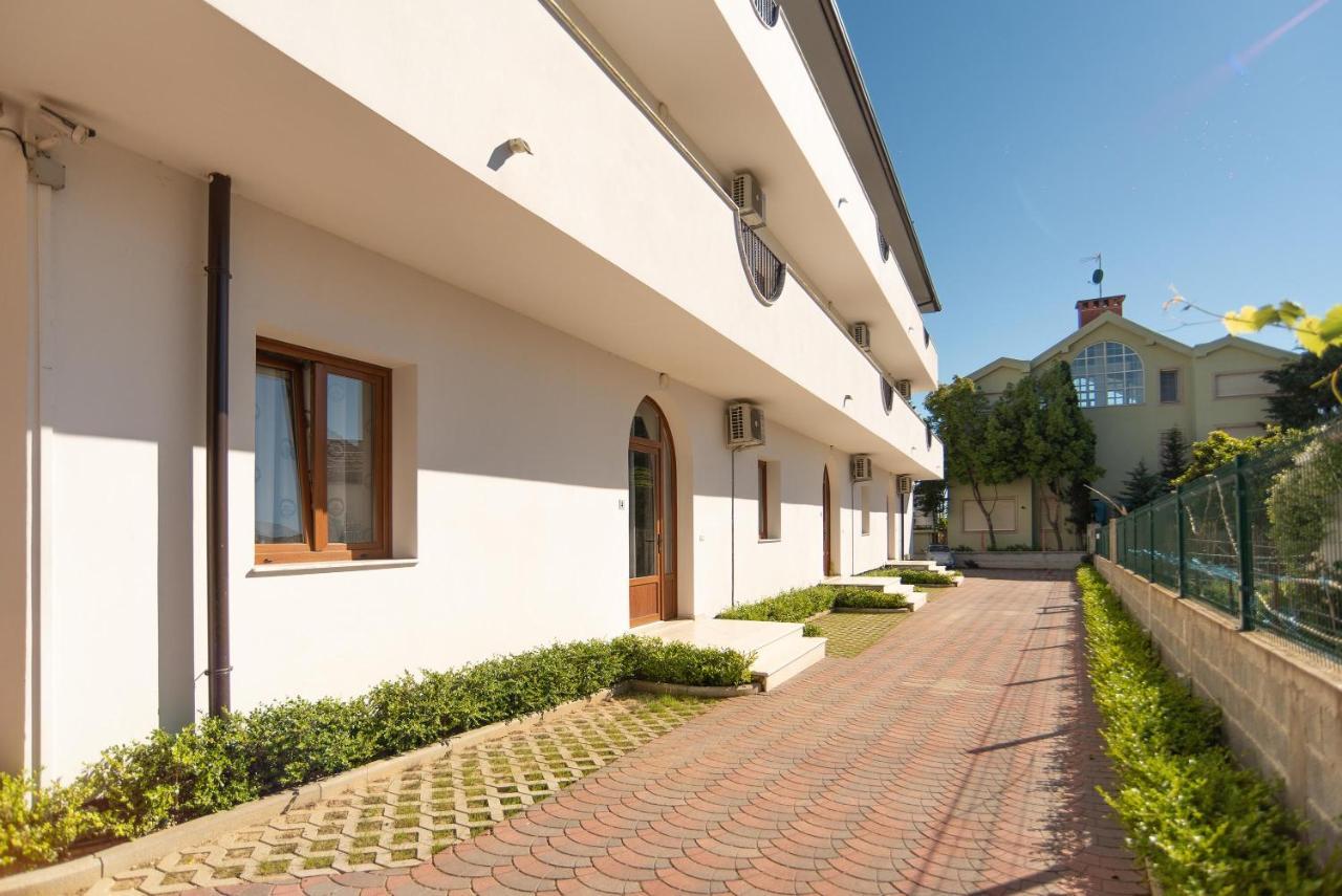 Hotel San Pietro Martin Fushe-Drac Zewnętrze zdjęcie